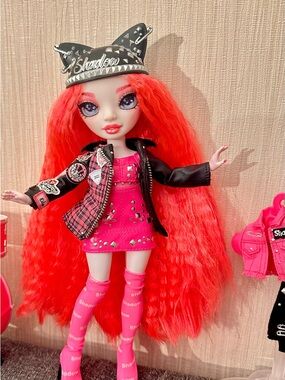 Rare Collectible Shadow High Neon Shadow Mara Pinkett Fashion Doll